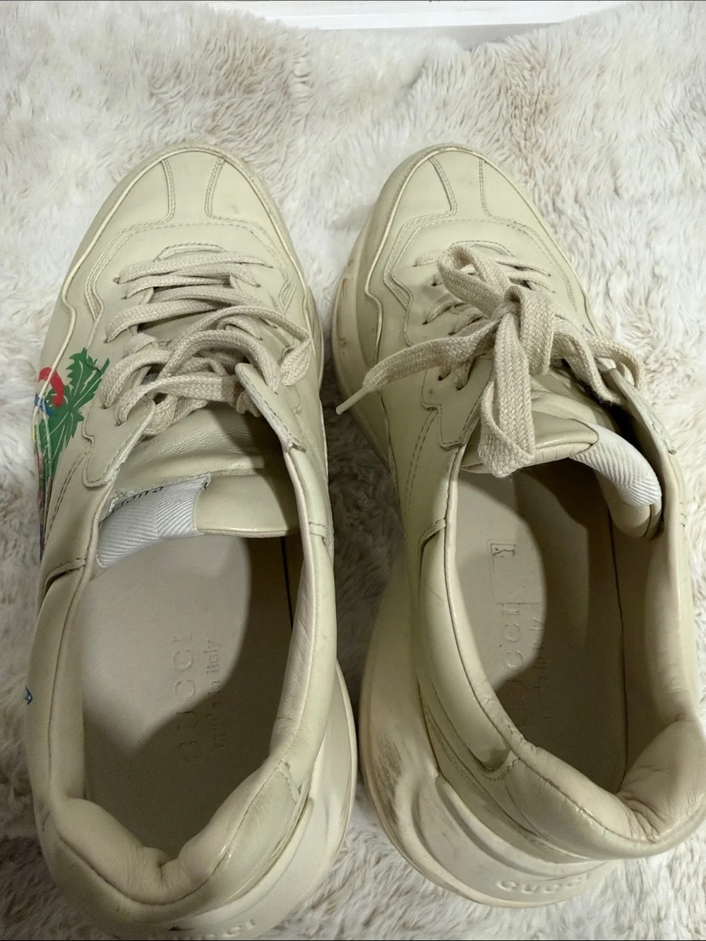 Gucci Cream Leather Sneakers with Blue & Green Artwork Gucci Hawaii
